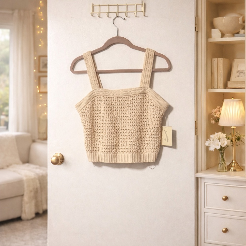 🏷️NWT Universal Thread Cream Knit Top Size M